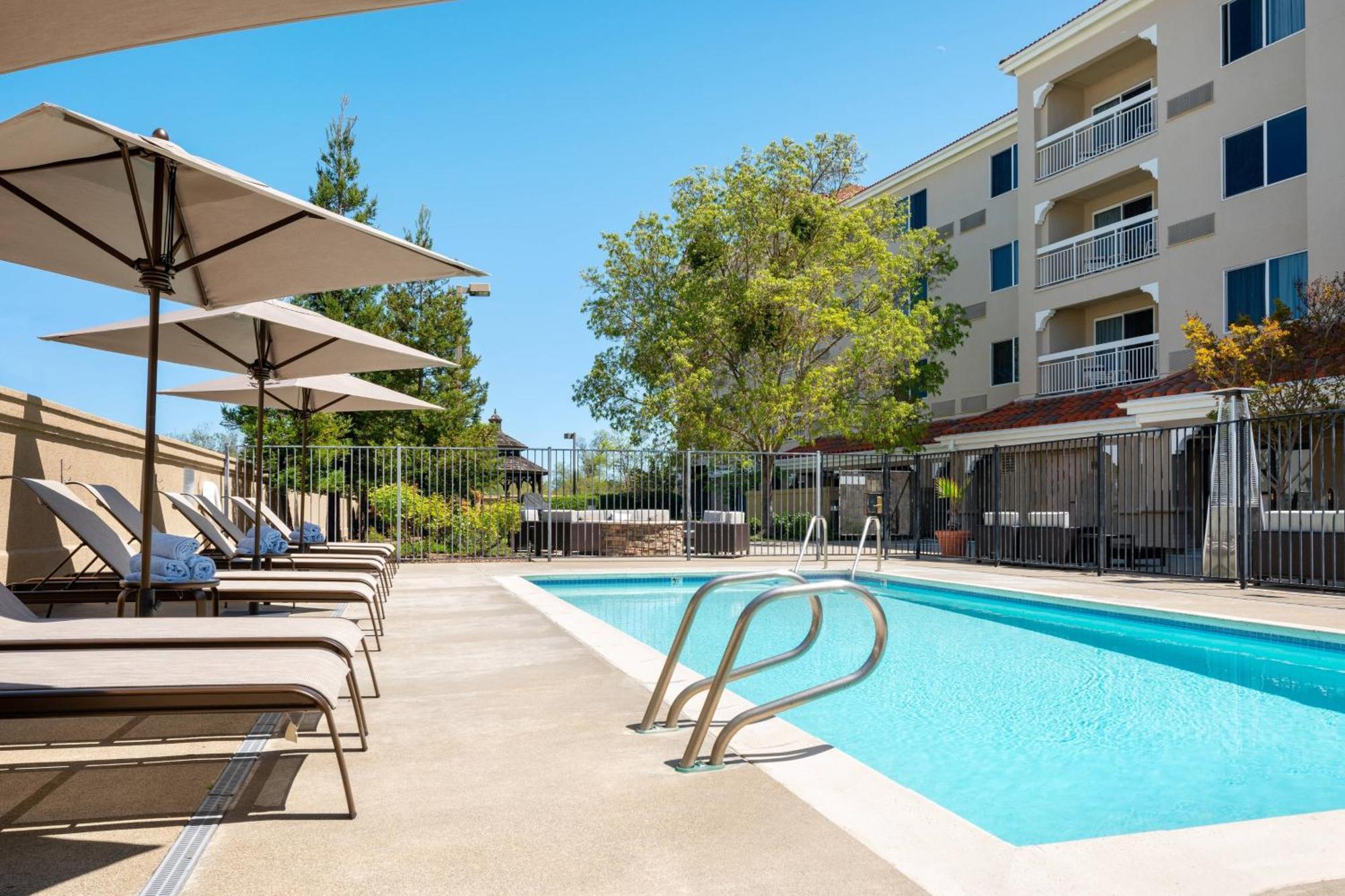 Courtyard Novato Marin/Sonoma Hotell Exteriör bild
